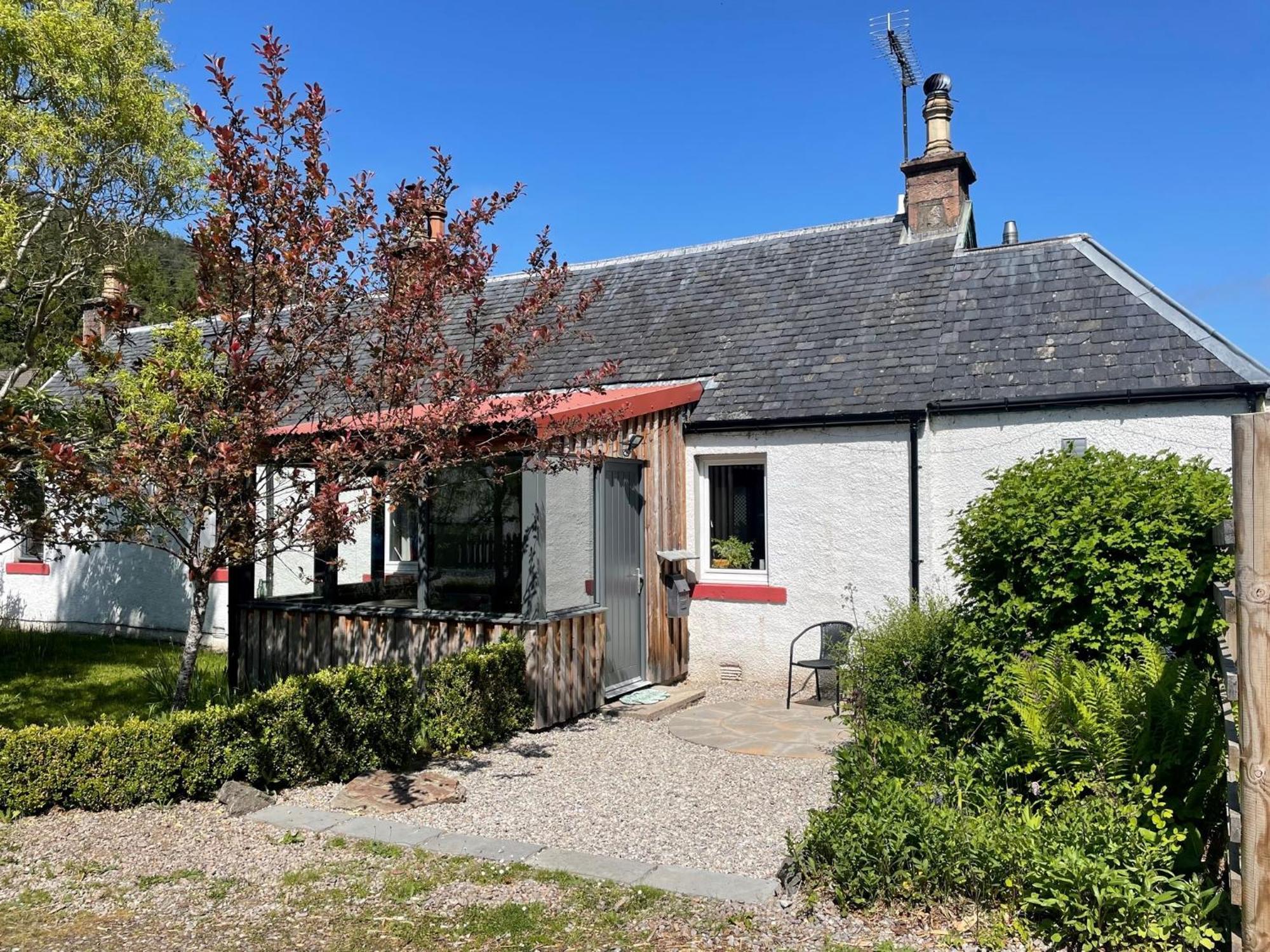 One Bed Cosy Highland Cottage Near Beauly Kültér fotó